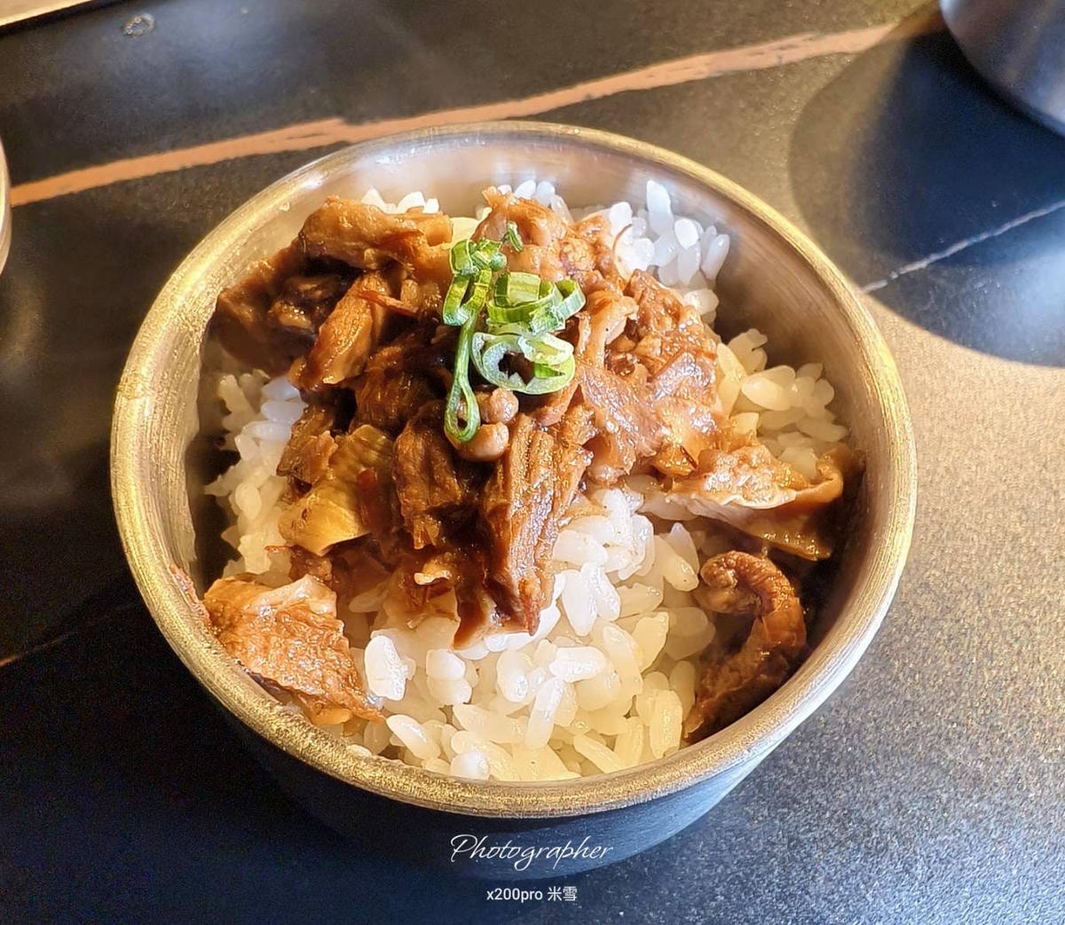 【台北美食】羊騷殿，全台首創自動烤串的美味羊肉料理🍻