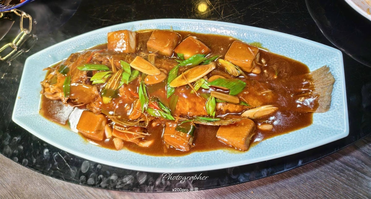 【台北大安區美食】龍洞海產,超浮誇飛天龍蝦麵人均只要$1200!!! - 第17張圖 【台北大安區美食】龍洞海產,超浮誇飛天龍蝦麵人均只要$1200!!!