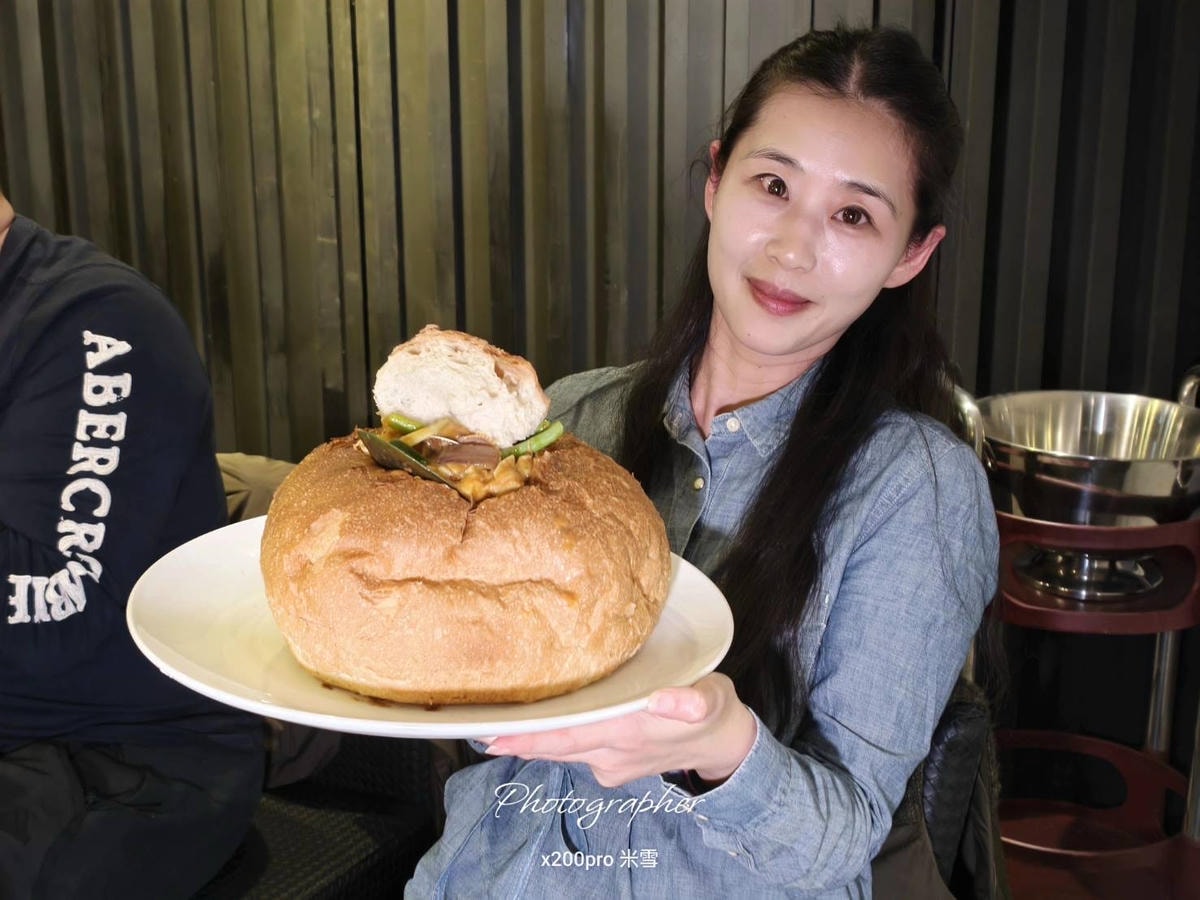 【台北大安區美食】龍洞海產,超浮誇飛天龍蝦麵人均只要$1200!!! - 第14張圖 【台北大安區美食】龍洞海產,超浮誇飛天龍蝦麵人均只要$1200!!!