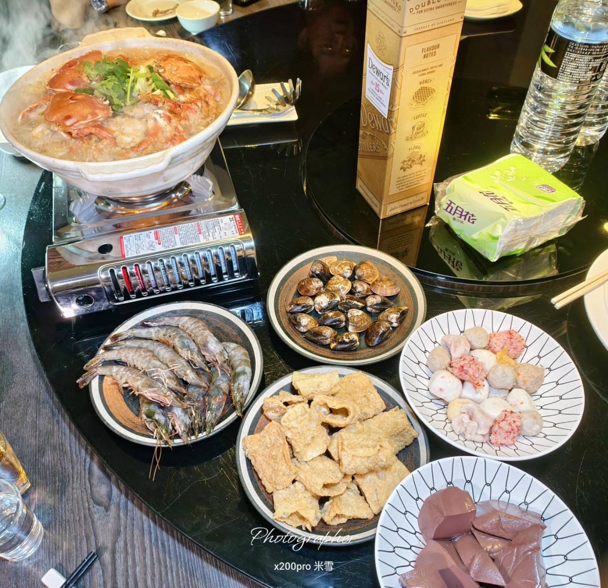 【台北大安區美食】龍洞海產，超浮誇飛天龍蝦麵人均只要$1200！！！