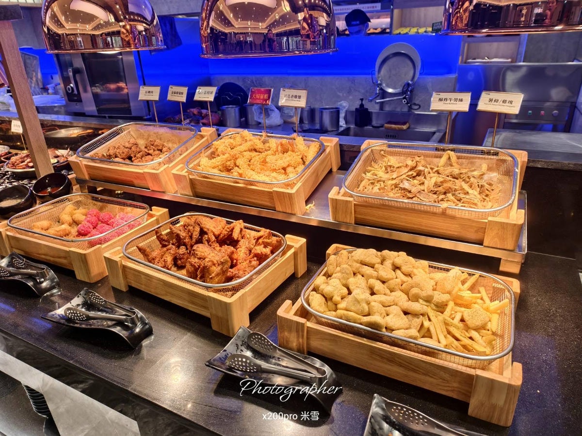 【桃園美食吃到飽】極千葉，魔爪&金莎大自由的鍋物吃到飽🍻