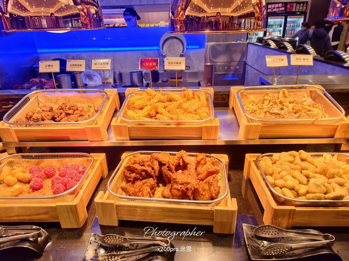 【桃園美食吃到飽】極千葉，魔爪&金莎大自由的鍋物吃到飽🍻