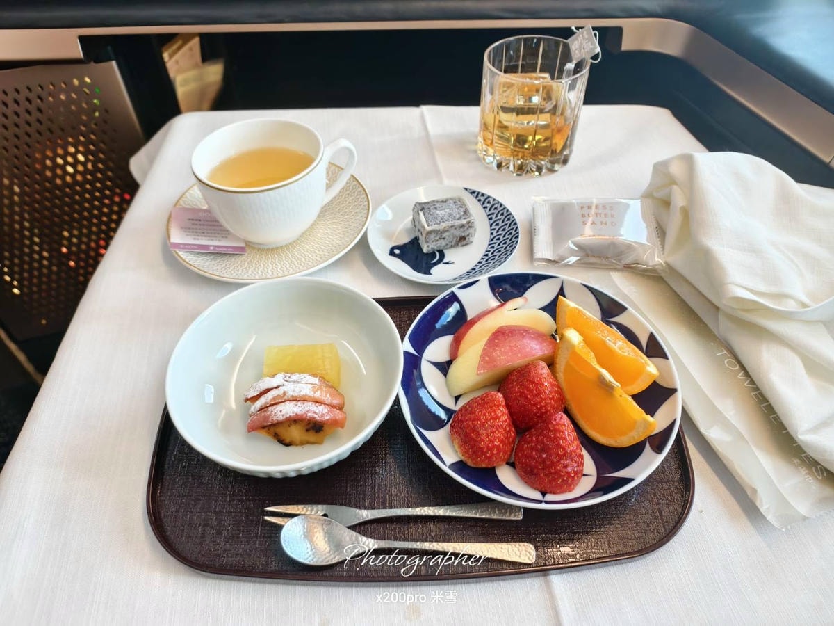 【星宇頭等飛機餐】NRT-TPE，聯名今半壽喜燒好好吃❤️