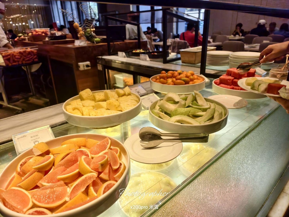 【台北吃到飽】台北美福大飯店彩匯午餐，金卡會員買一送一❤️