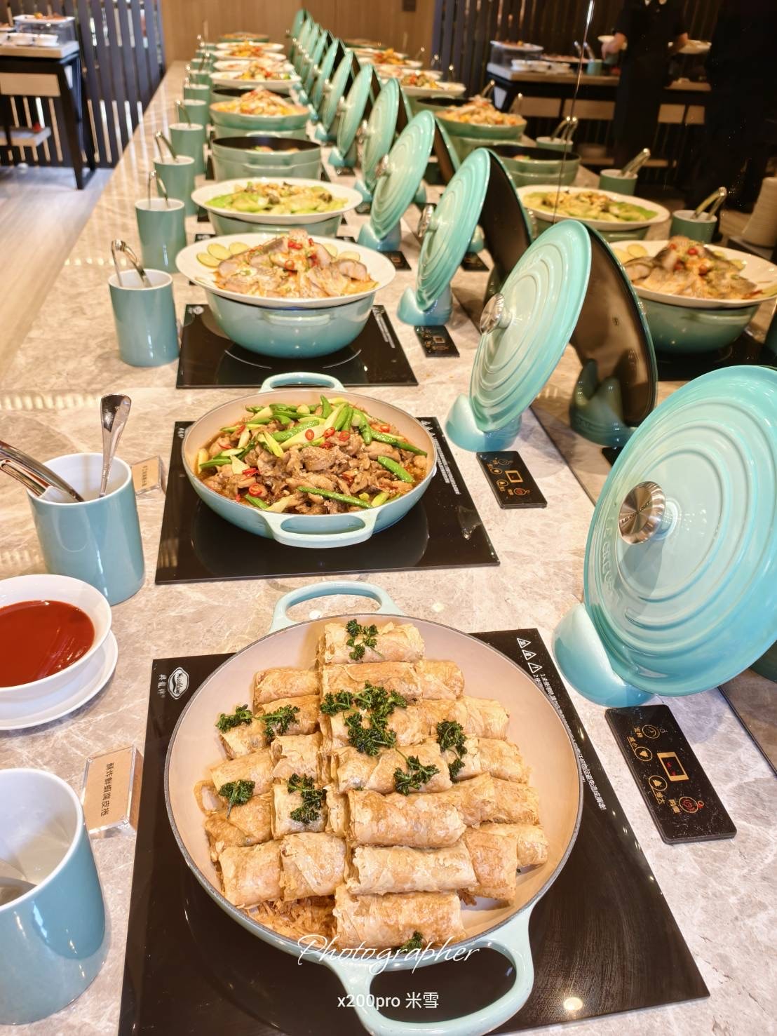 【桃園吃到飽】拾塘自助餐，超美飯店享受帝王蟹自由🍺