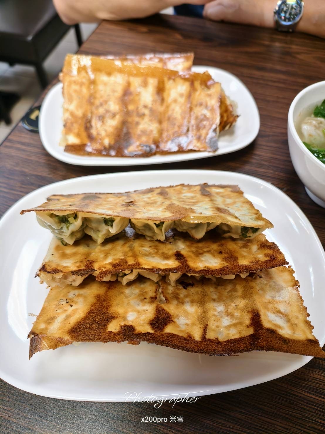 【新莊美食】承記鍋貼，現煎的金黃香酥鍋貼🥰