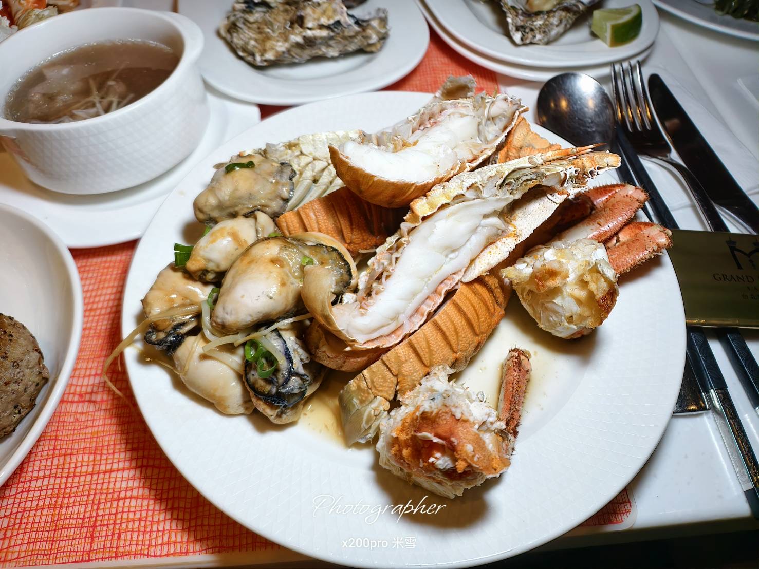 【台北吃到飽】美福大飯店，彩匯自助晚餐帝王蟹吃到飽🍺