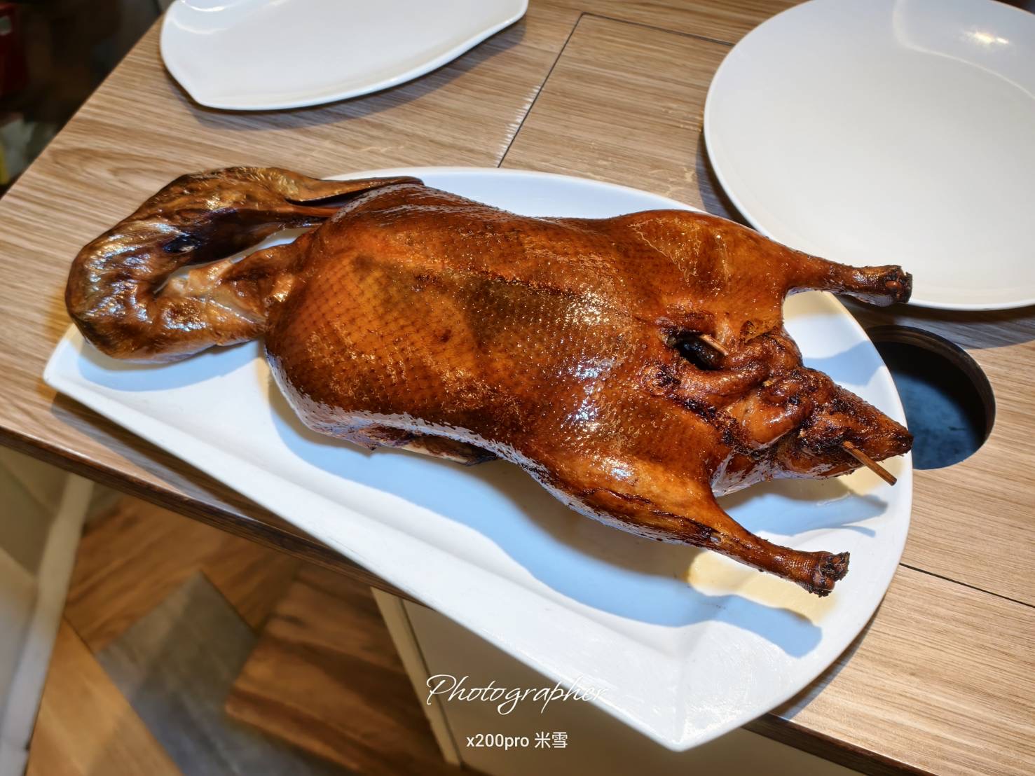 【新莊美食】喜月港式飲茶，烤鴨和港點都好吃耶！