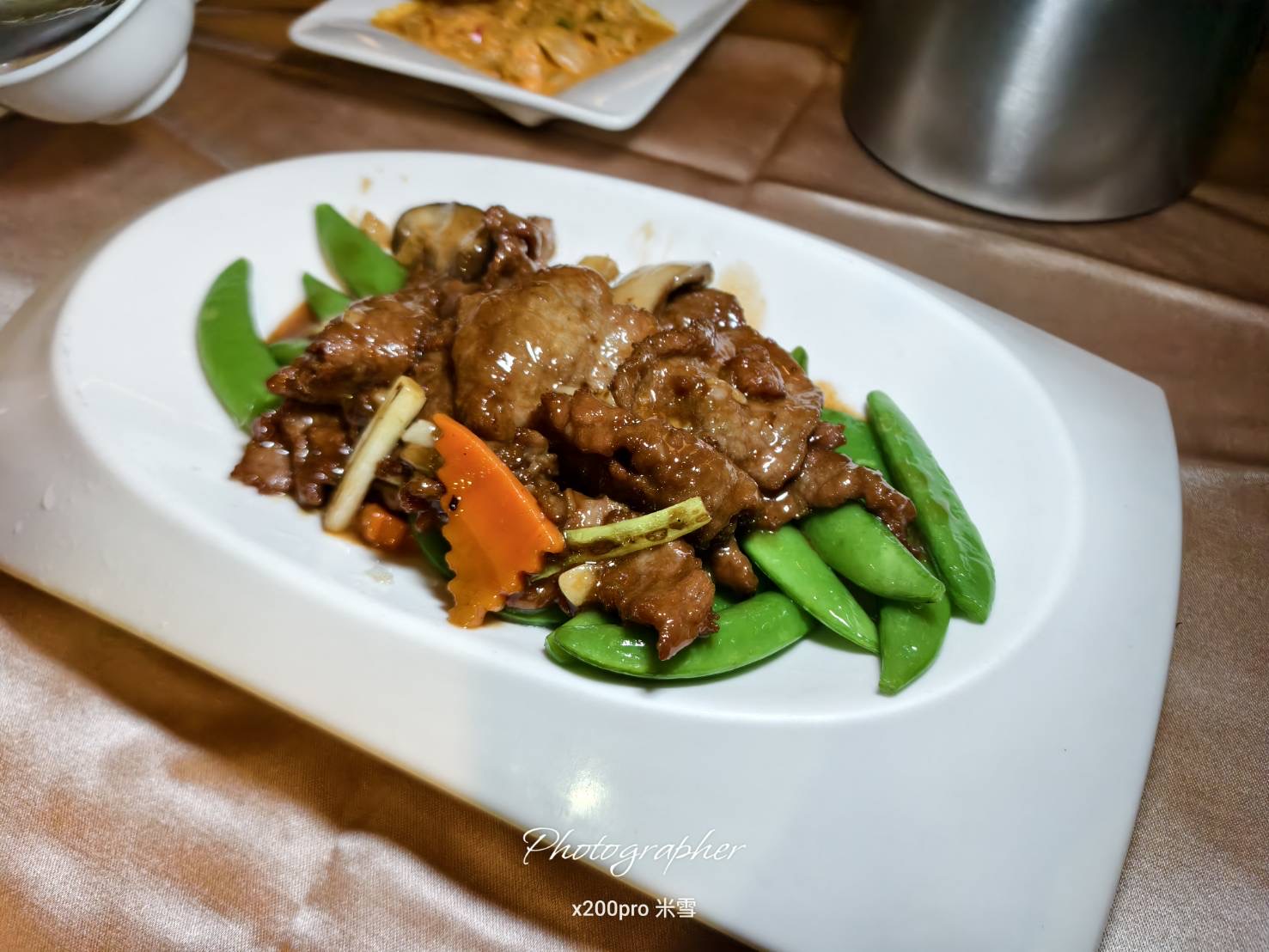 【新莊美食】喜月港式飲茶，烤鴨和港點都好吃耶！
