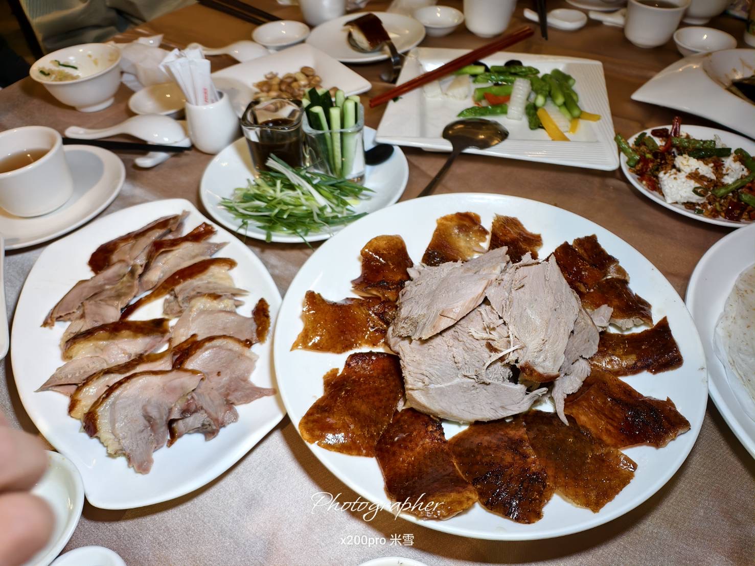 【新莊美食】喜月港式飲茶，烤鴨和港點都好吃耶！