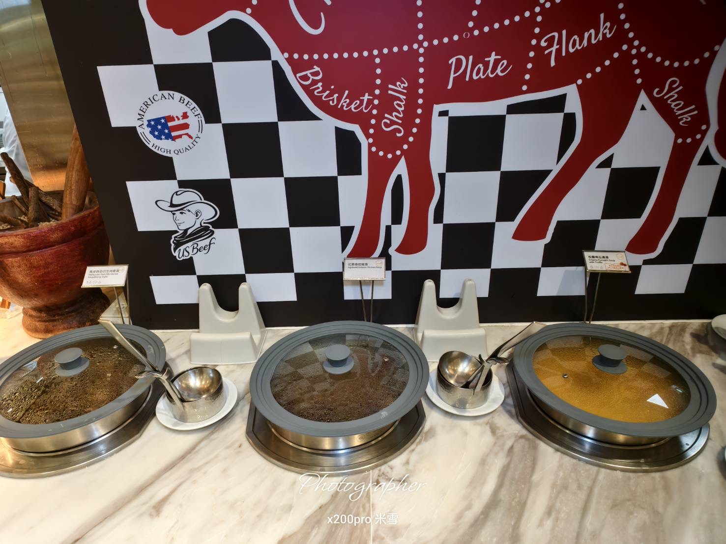 【台北吃到飽】六1福萬怡敘日美年嘉年華，暢吃各種美牛美食與泰國蝦自由啦🍺