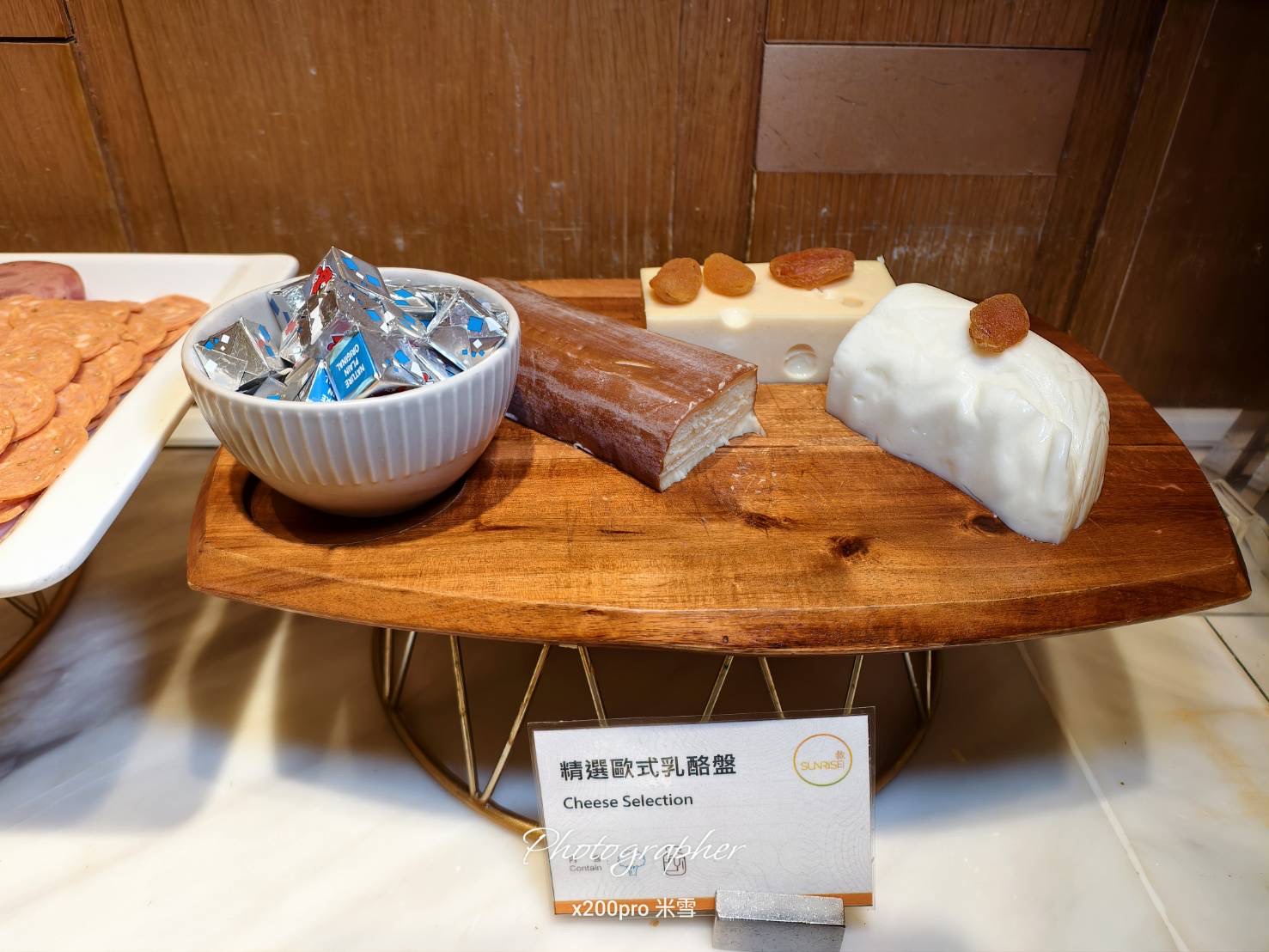 【台北吃到飽】六1福萬怡敘日美年嘉年華，暢吃各種美牛美食與泰國蝦自由啦🍺