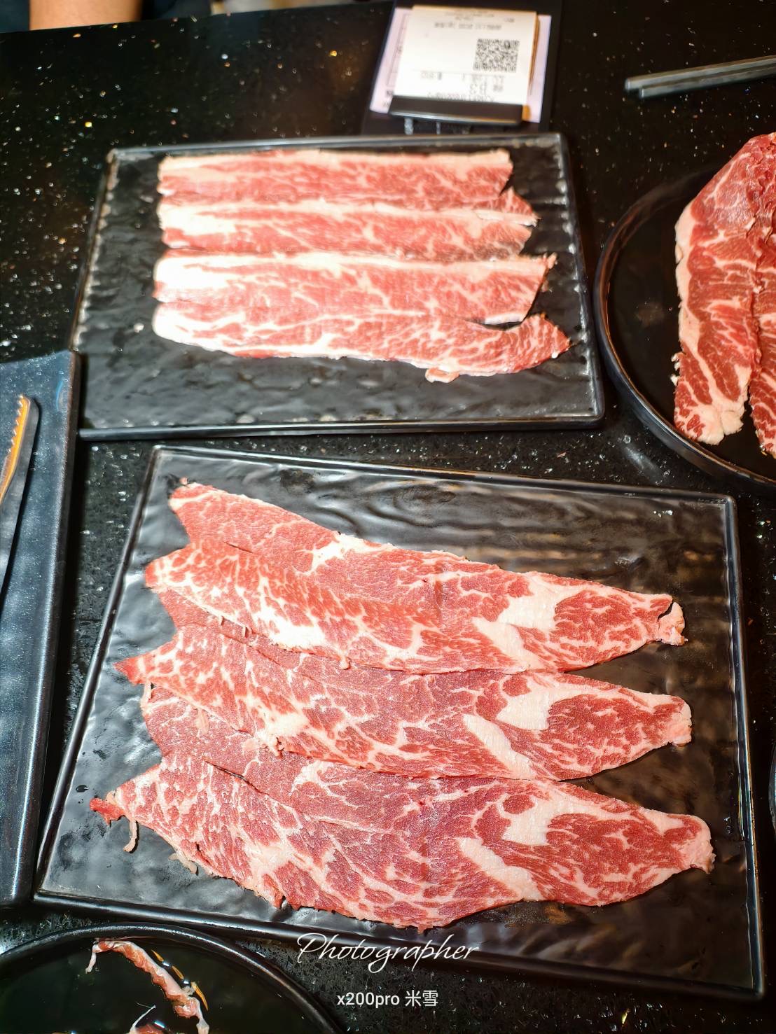 【桃園吃到飽】大漠紅頂級燒肉，老饕秘境再訪大嗑Q彈牛舌&生食干貝暢吃🍺
