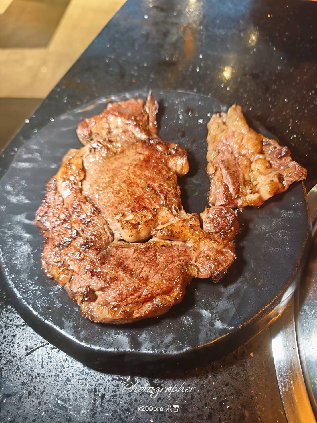 【桃園吃到飽】大漠紅頂級燒肉，老饕秘境再訪大嗑Q彈牛舌&生食干貝暢吃🍺