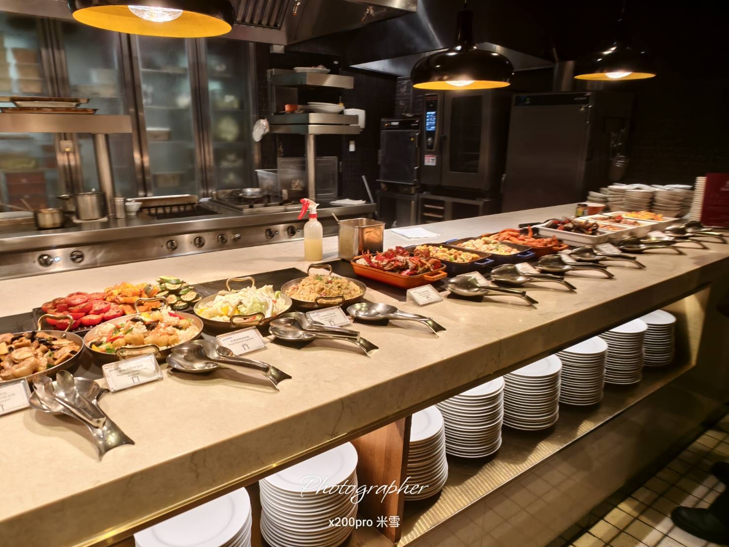 【台北吃到飽】美福大飯店，彩匯自助午餐雪蟹、和牛、鮭魚肚吃到飽🍺